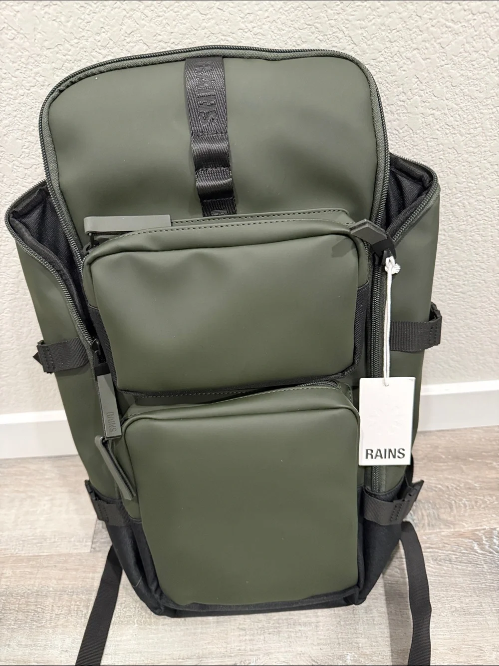 NWT Rains Trail Cargo Olive Green Utility Backpack unisex WATERPROOF
